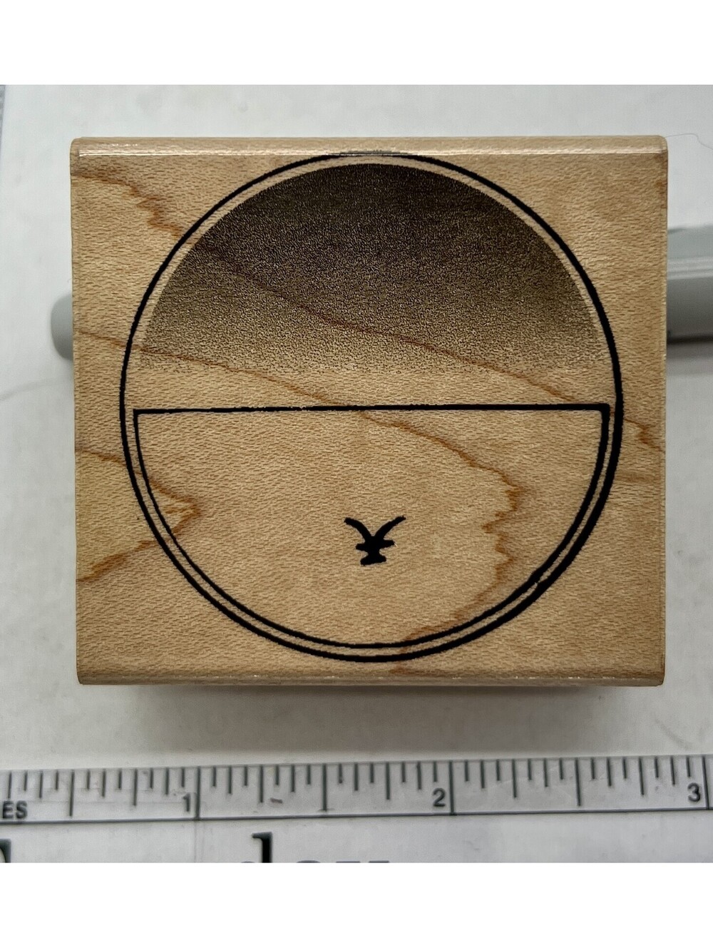 Vintage Round Split Circle Bird Silhouette Wood Mounted Rubber Stamp